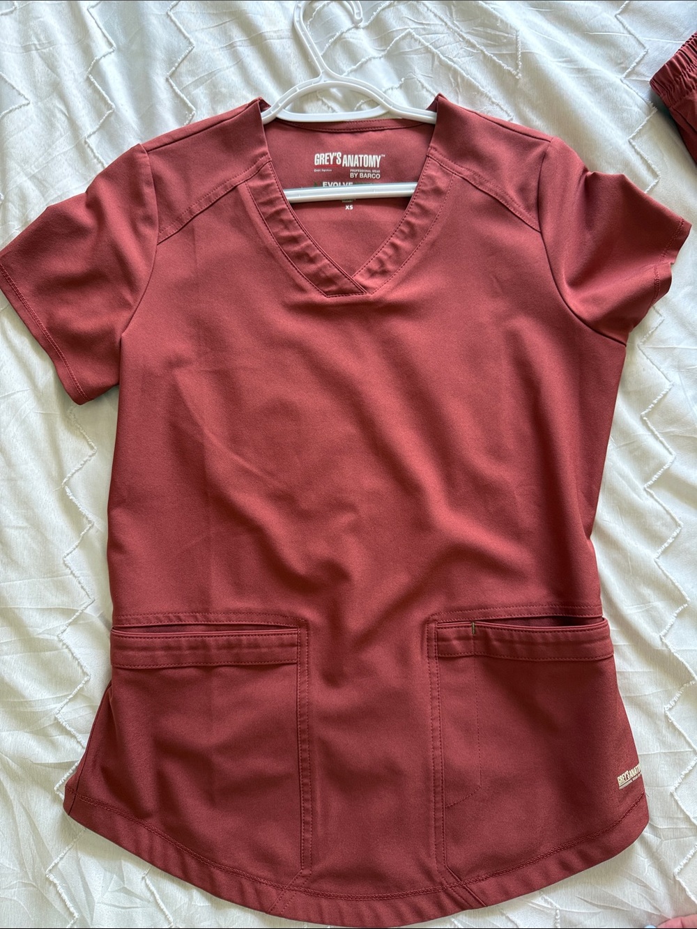 Grey's Anatomy Women's V-Neck Scrub Top - Sedona Red